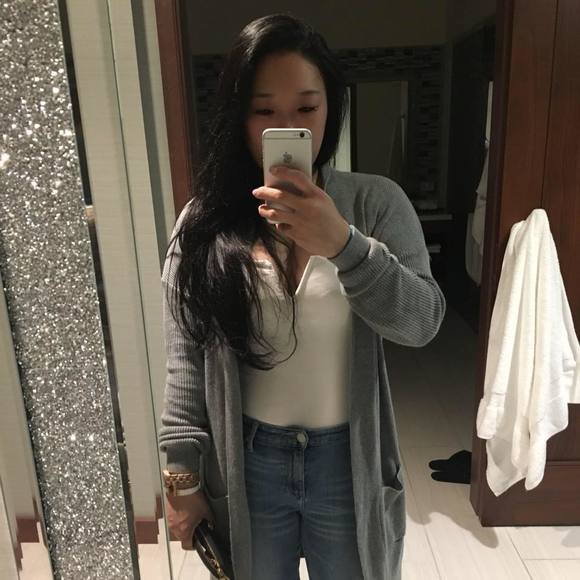 Meet your Posher, Janelle - Picture 1 of 1